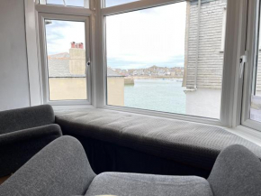 10 The Warren, amazing seaviews from every floor!
